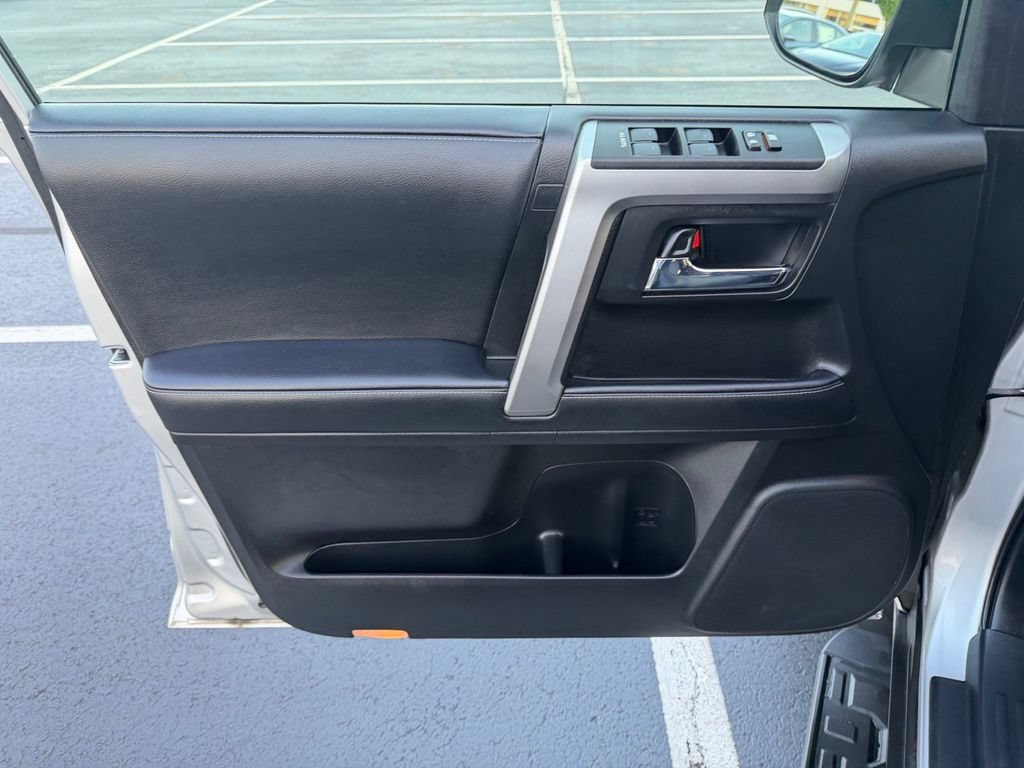 Used 2021 Toyota 4Runner SR5 Premium w/ Moonroof Package AWD/4WD image 21