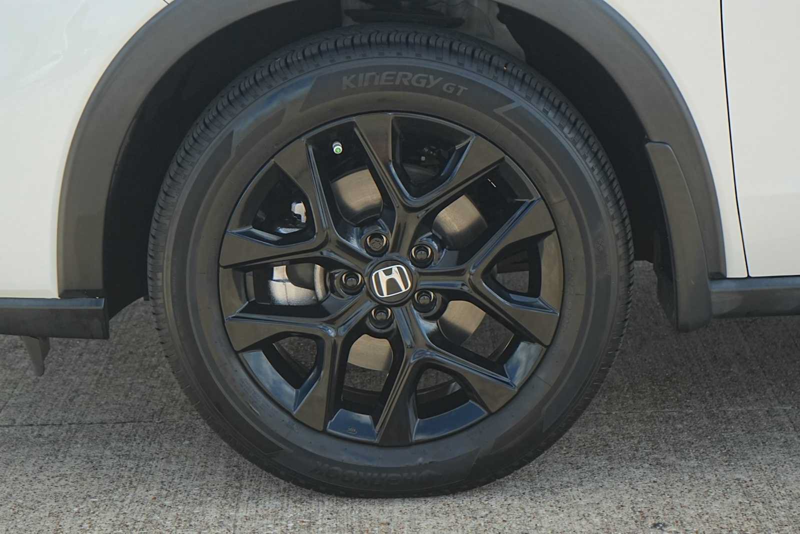 Used 2024 Honda HR-V Sport image 7