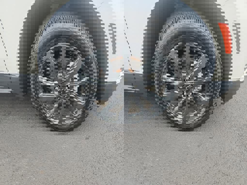 Used 2022 Chevrolet Equinox RS image 9