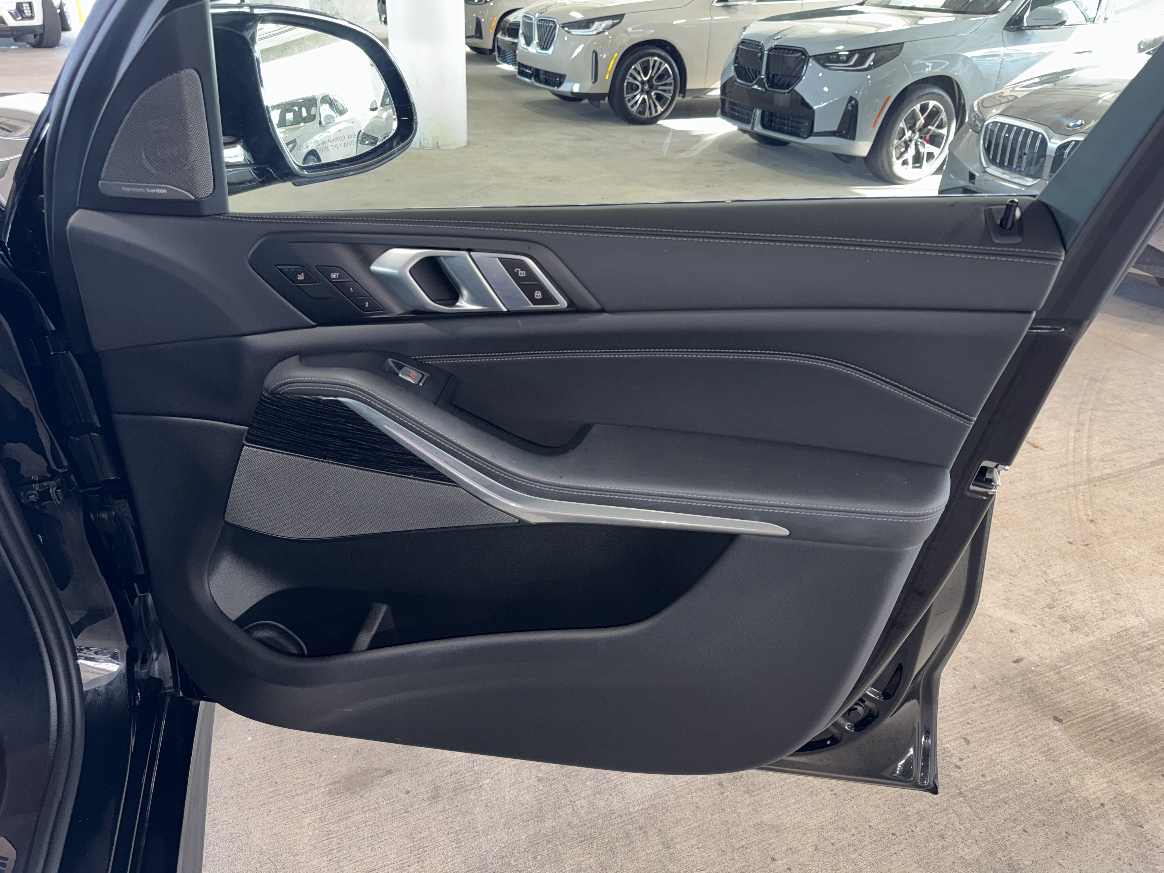 Used 2024 BMW X7 M60i w/ Executive Package AWD/4WD image 9