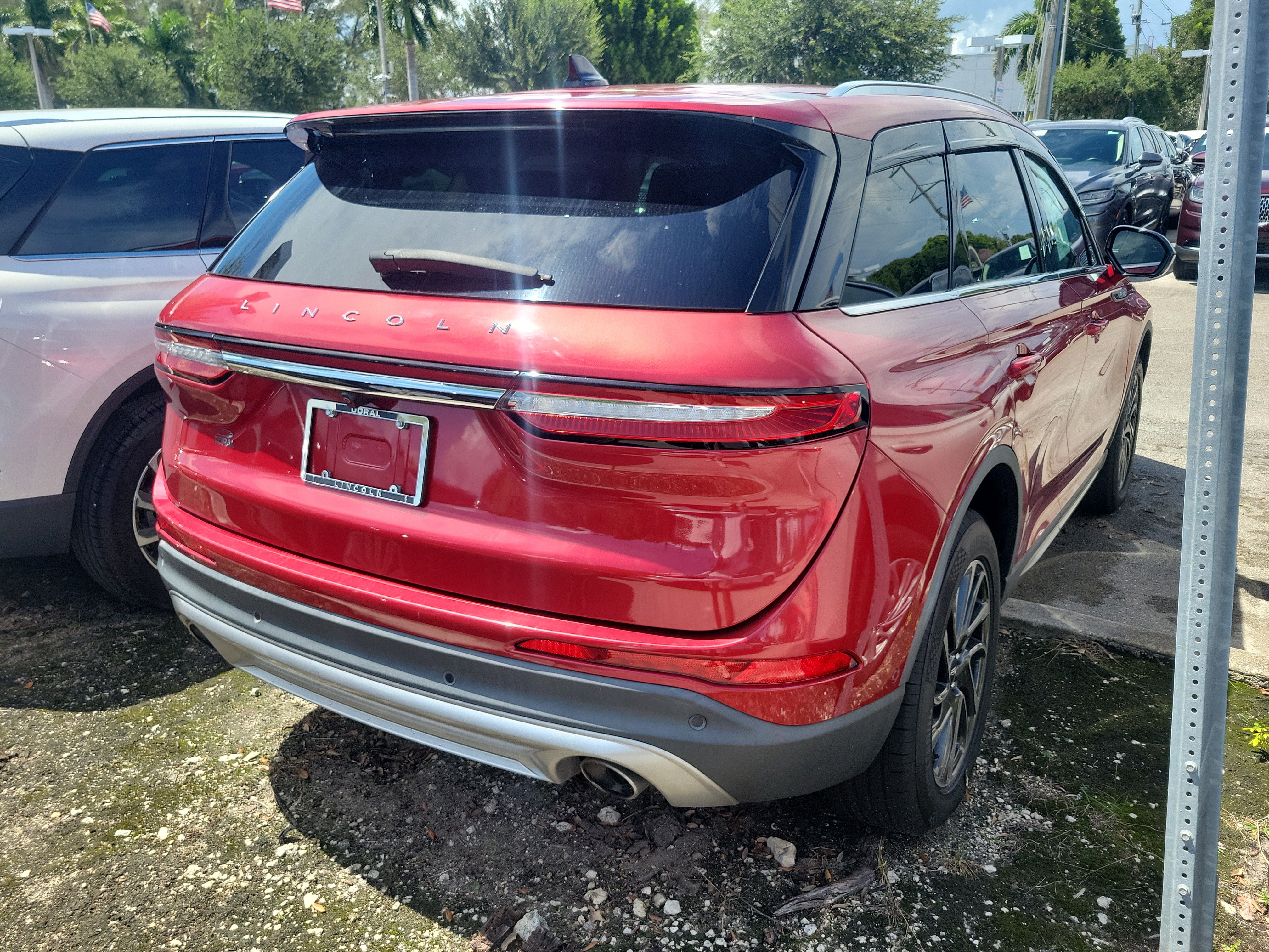 Used 2020 Lincoln Corsair FWD image 4