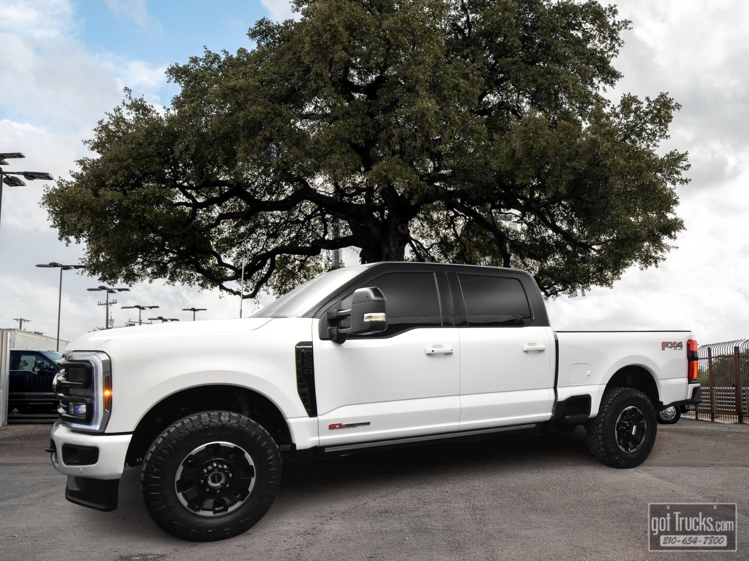 Used 2026 Ford F250 Platinum AWD/4WD image 1