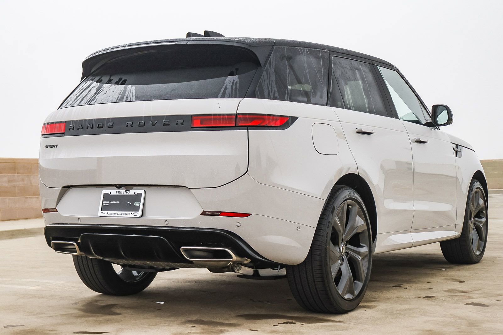New 2025 Land Rover Range Rover Sport Dynamic SE image 5