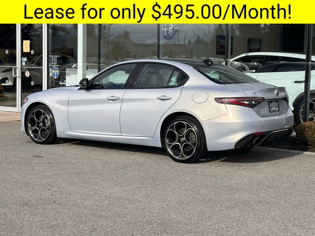 Used 2025 Alfa Romeo Giulia AWD w/ Driving Assist Package image 4