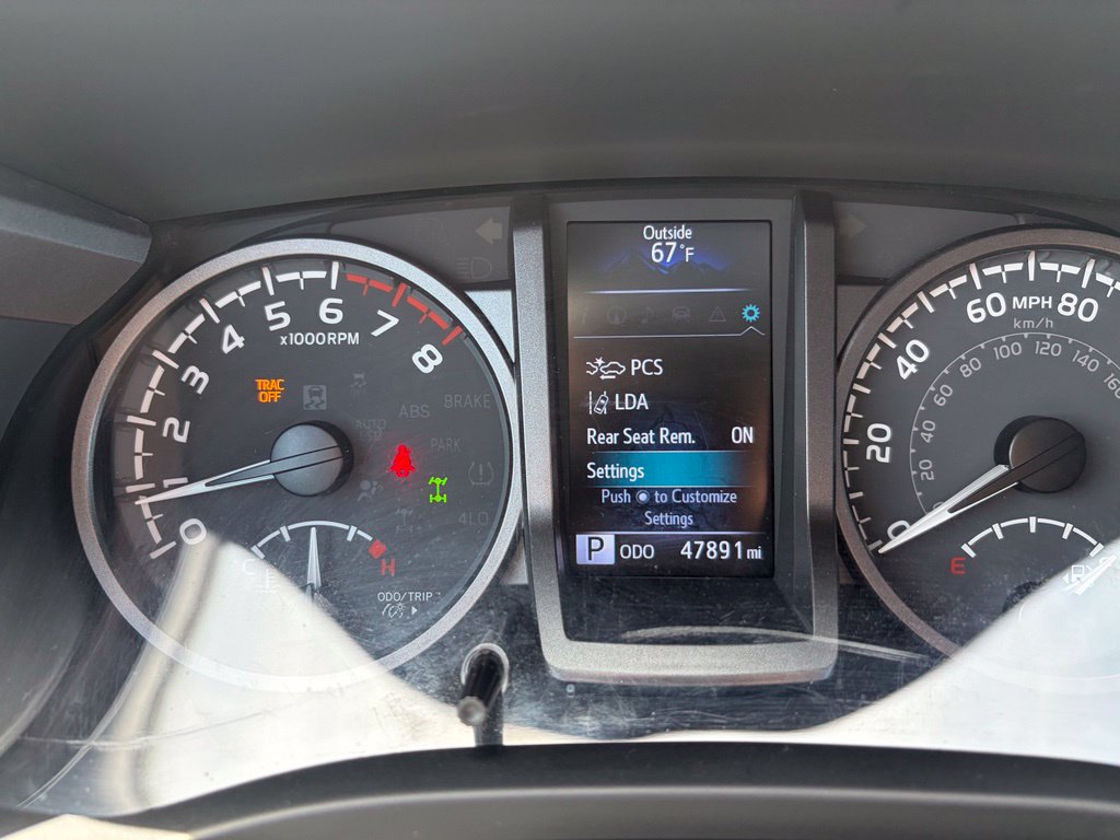 Used 2023 Toyota Tacoma TRD Off-Road w/ TRD Premium Off Road Package AWD/4WD image 34