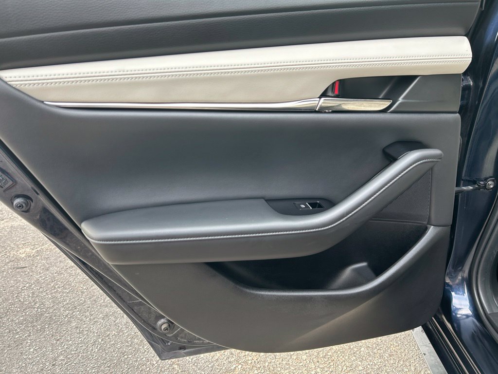Used 2020 MAZDA MAZDA3 Sedan w/ Premium Package FWD image 27