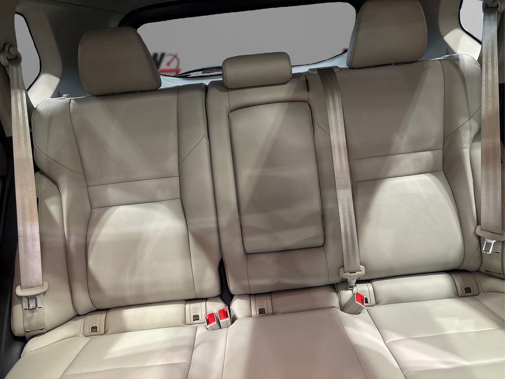 Used 2023 Nissan Rogue SL w/ SL Premium Package image 19