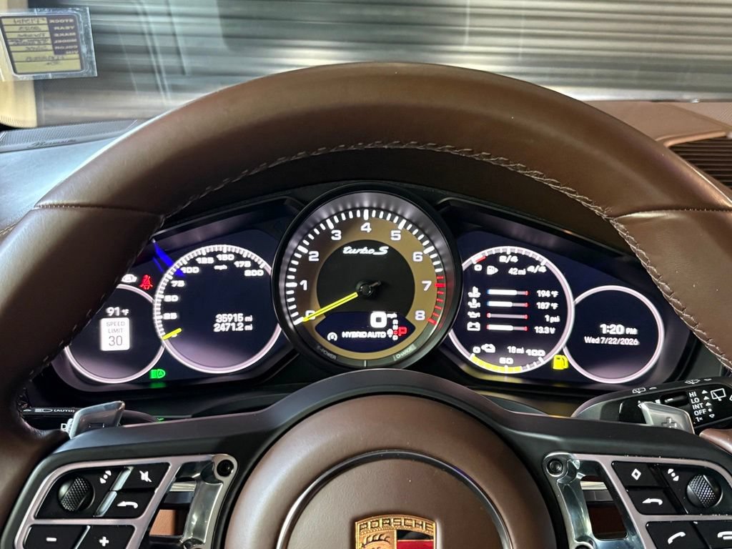 Used 2023 Porsche Cayenne Turbo S AWD/4WD image 28