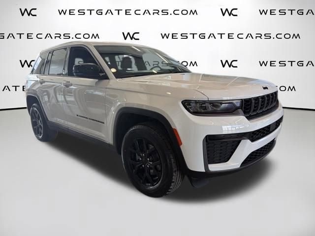 New 2026 Jeep Grand Cherokee Altitude video 4
