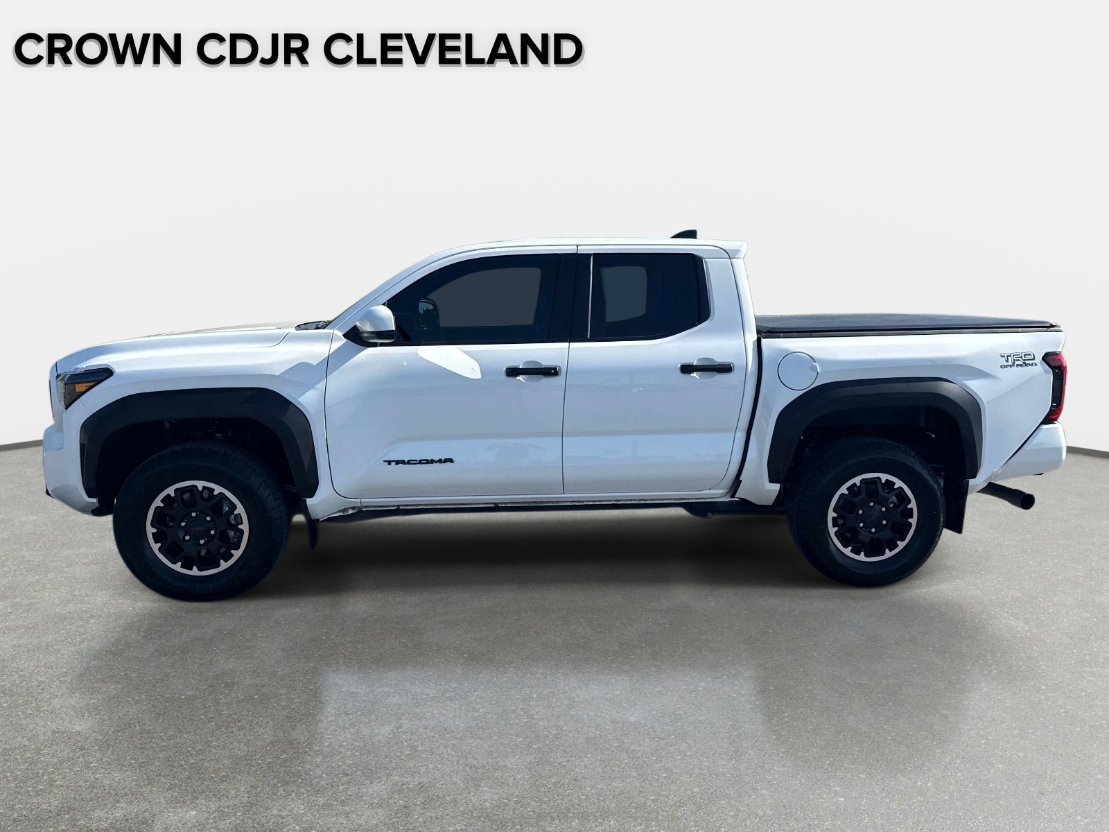 Used 2024 Toyota Tacoma TRD Off-Road AWD/4WD image 8