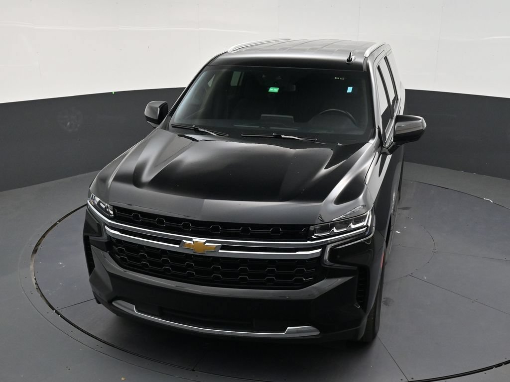 Used 2024 Chevrolet Suburban LS RWD image 18