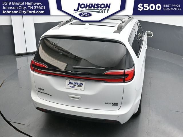 Used 2021 Chrysler Pacifica Limited w/ S Appearance Package AWD/4WD image 27