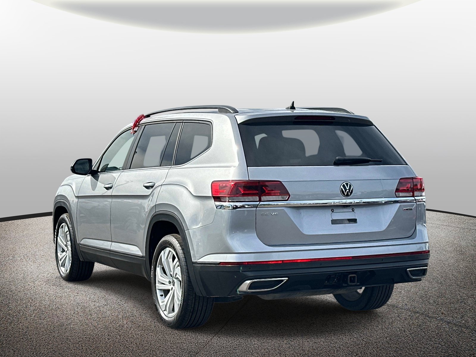 Used 2021 Volkswagen Atlas SE w/ Panoramic Sunroof Package AWD/4WD image 3