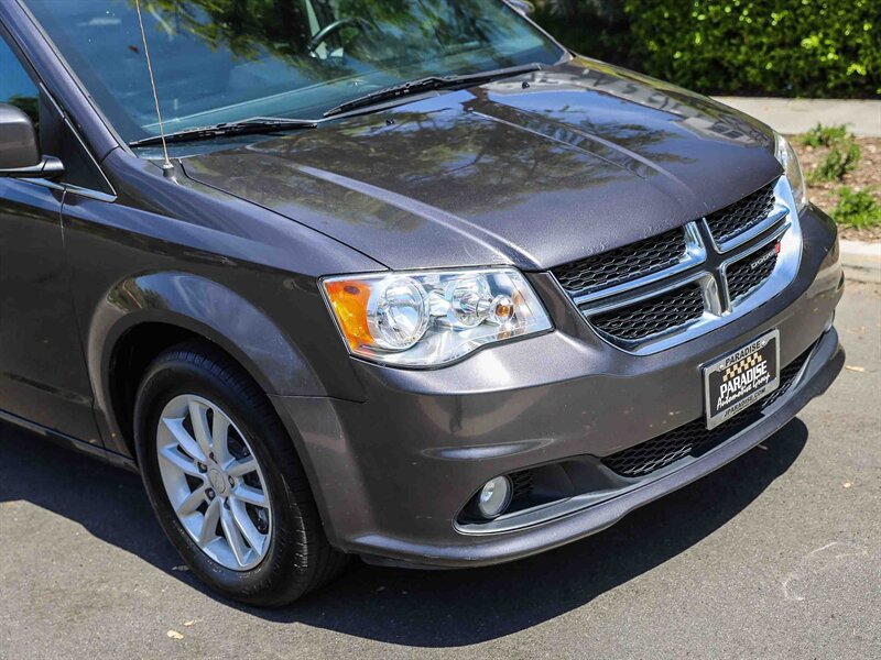 Used 2018 Dodge Grand Caravan SXT FWD image 10