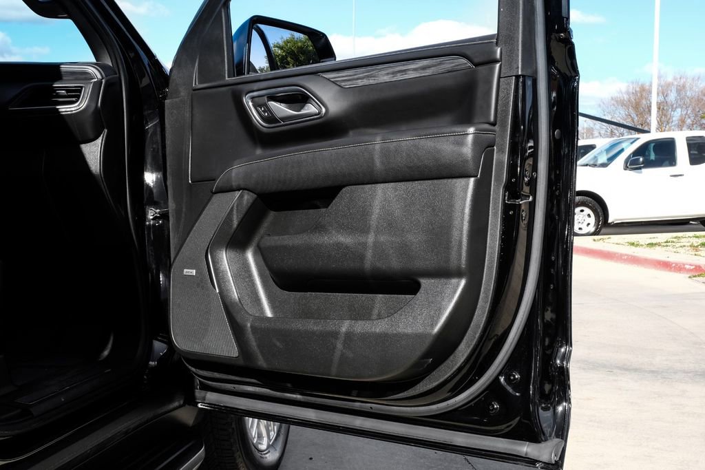 Used 2022 GMC Yukon XL SLT AWD/4WD image 47