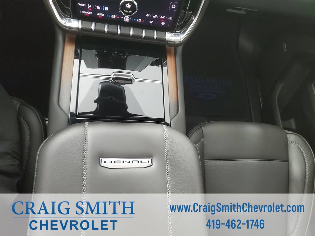 Used 2026 GMC Yukon XL Denali w/ Denali Reserve Package AWD/4WD image 44