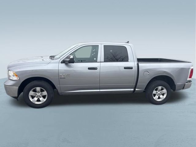 Used 2023 RAM 1500 Classic SLT w/ Trailer & Traction Group image 4