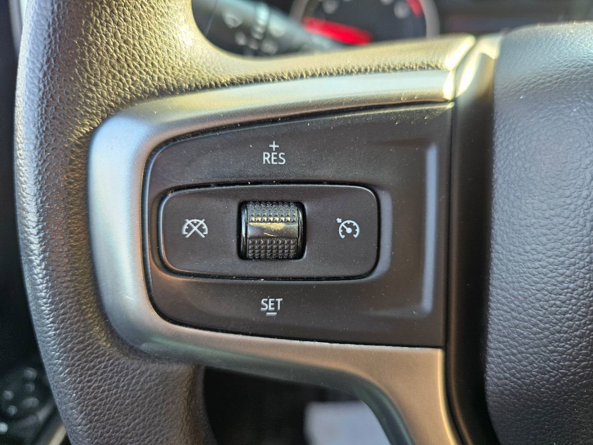 Used 2020 Chevrolet Silverado 1500 LT w/ Remote Start Package image 27