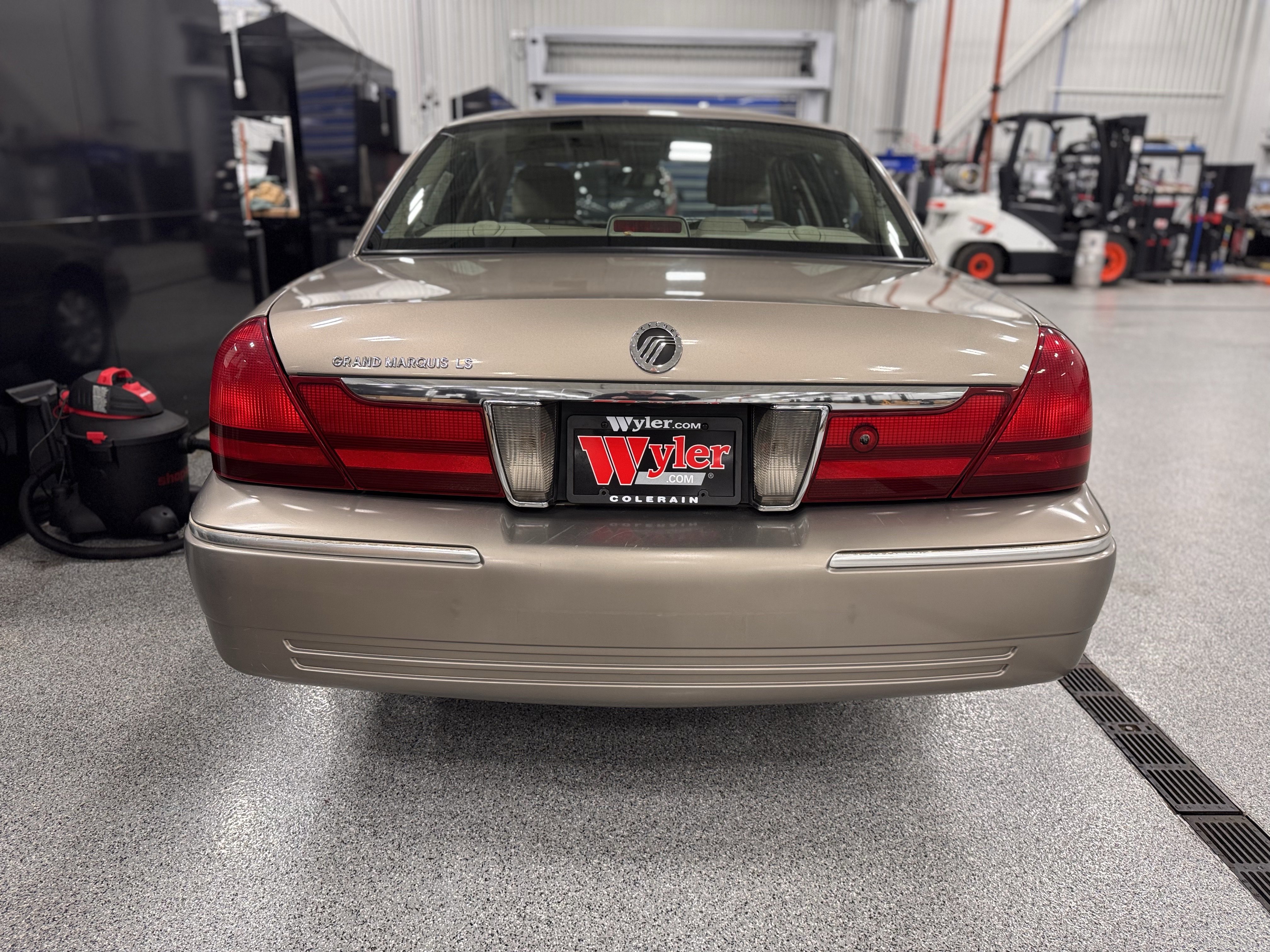 Used 2003 Mercury Grand Marquis LS image 28