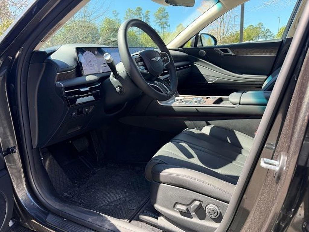 Used 2026 Genesis G80 2.5T Advanced image 4