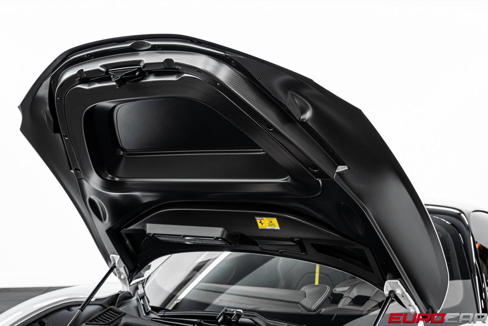 Used 2022 Ferrari SF90 Stradale AWD/4WD image 9