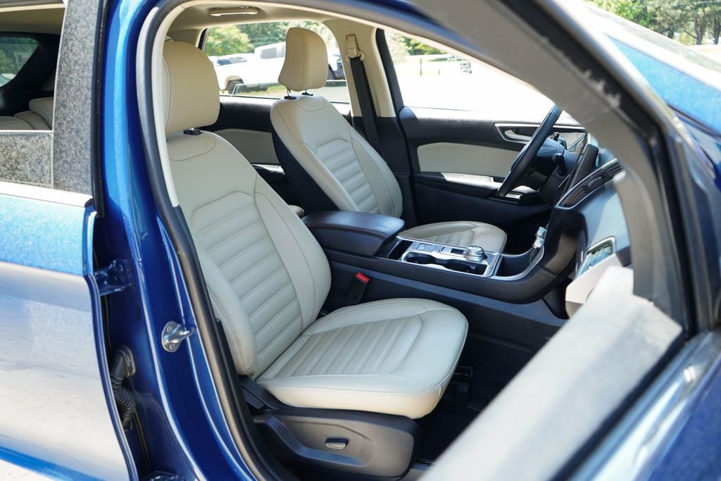 Used 2024 Ford Edge SEL AWD/4WD image 13