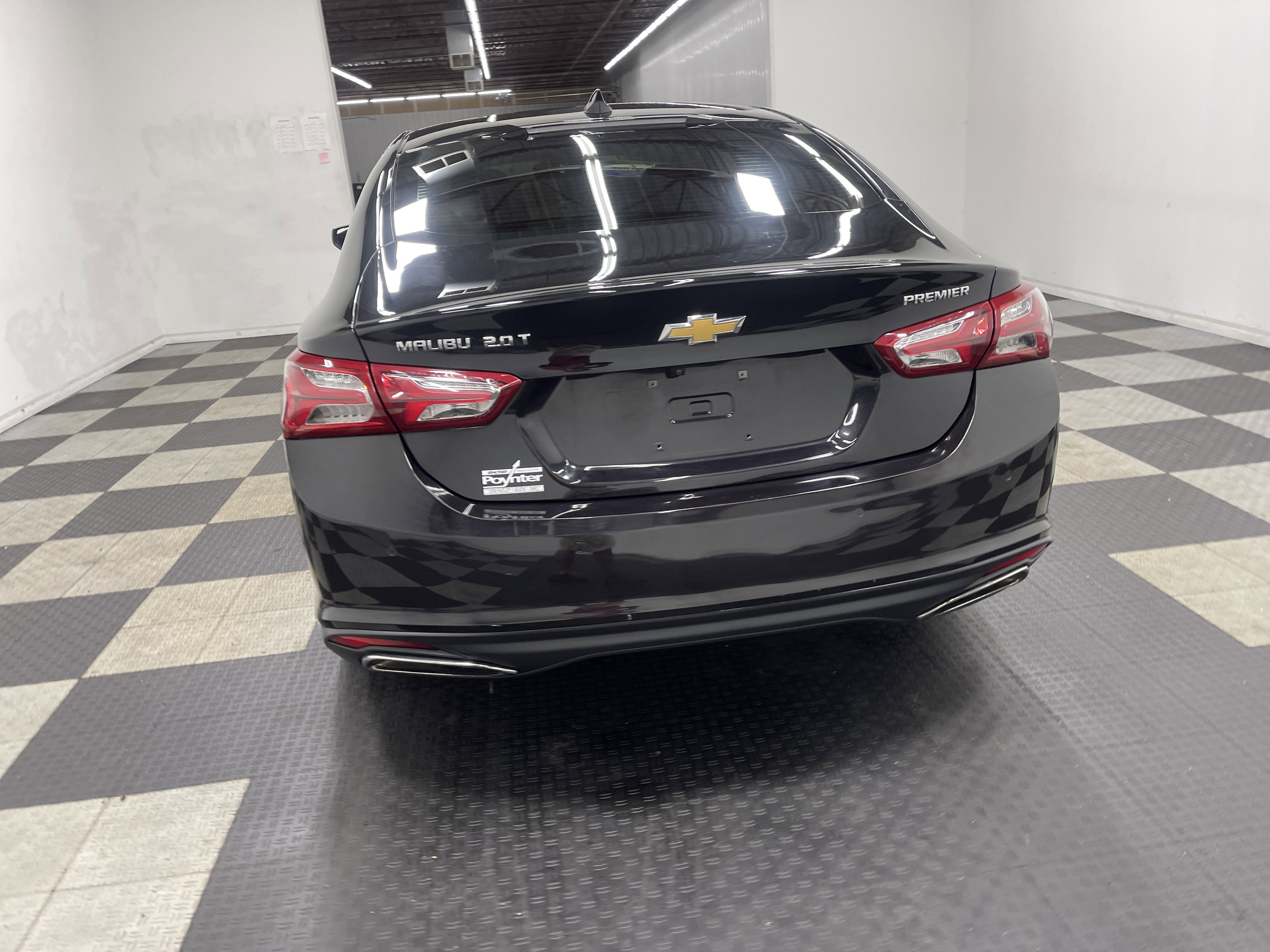 Used 2020 Chevrolet Malibu Premier FWD image 3