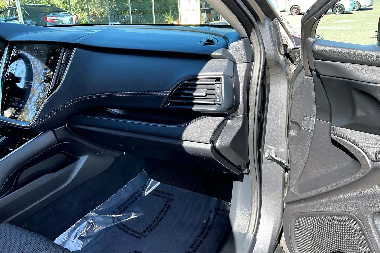 Used 2023 Subaru Outback Premium image 18