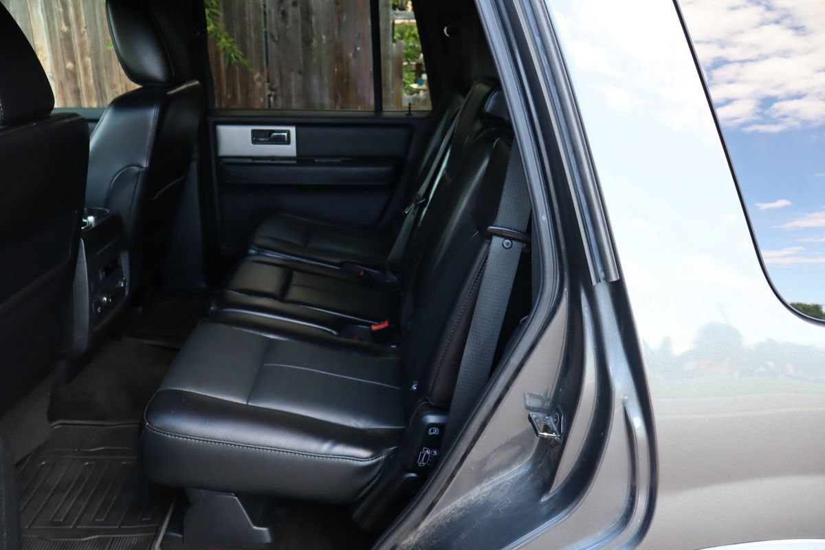 Used 2015 Ford Expedition Limited w/ Equipment Group 301A AWD/4WD image 20