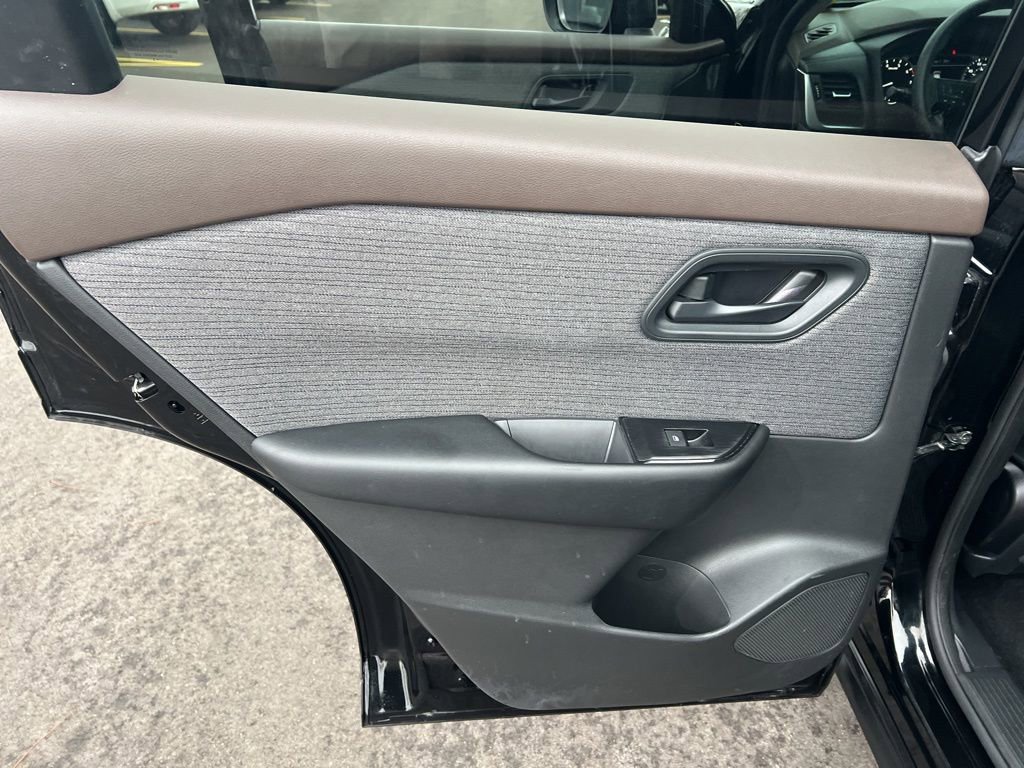 Certified 2023 Nissan Rogue S image 11