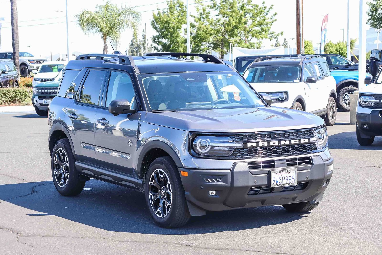 Used 2025 Ford Bronco Sport Outer Banks w/ Outer Banks Tech Package+ AWD/4WD image 3