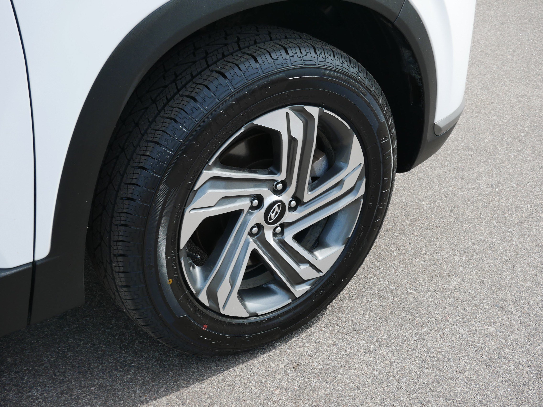 Certified 2023 Hyundai Santa Fe SEL AWD/4WD image 15
