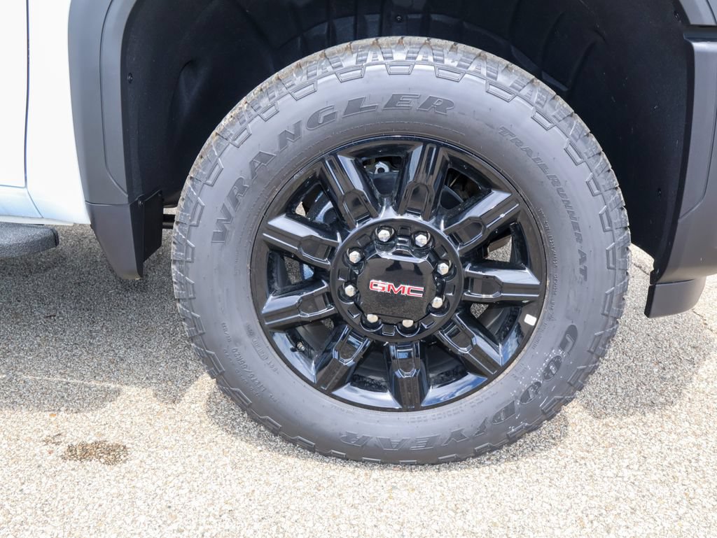 New 2026 GMC Sierra 2500 AT4 w/ AT4 Premium Plus Package AWD/4WD image 37