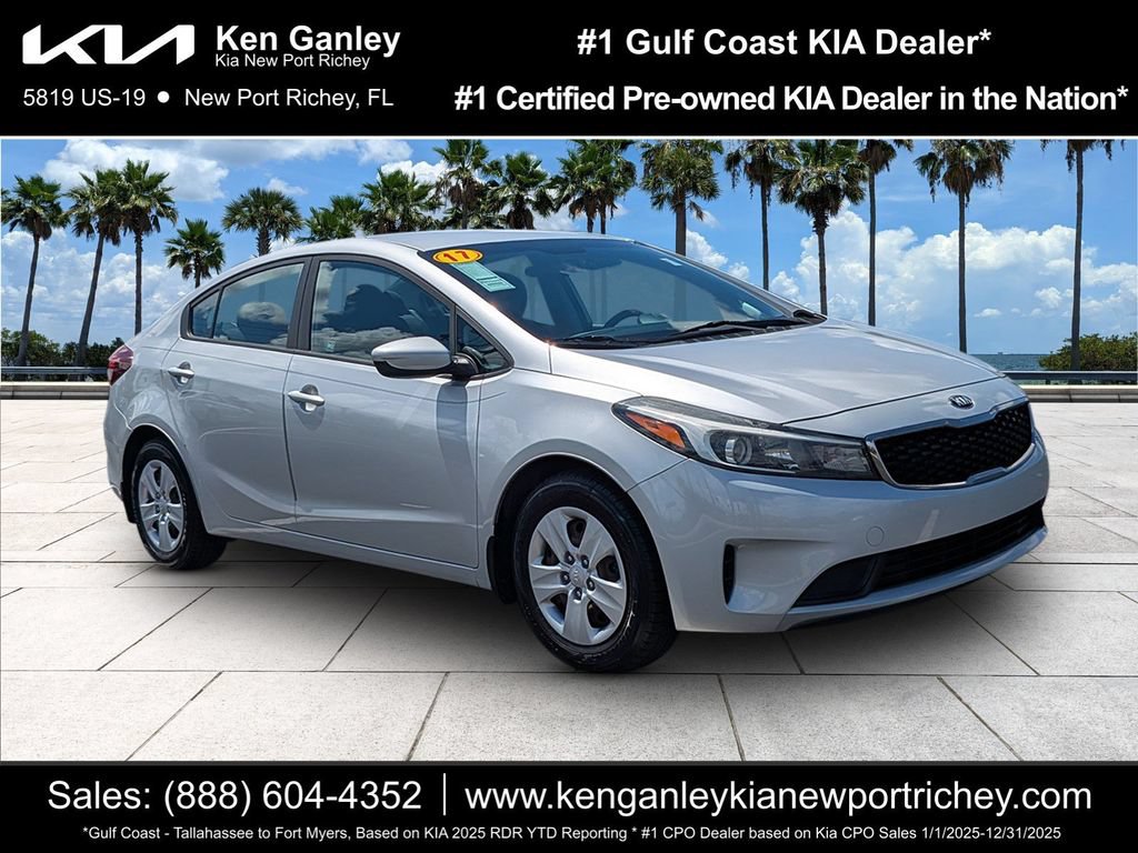 Used 2017 Kia Forte LX FWD image 1