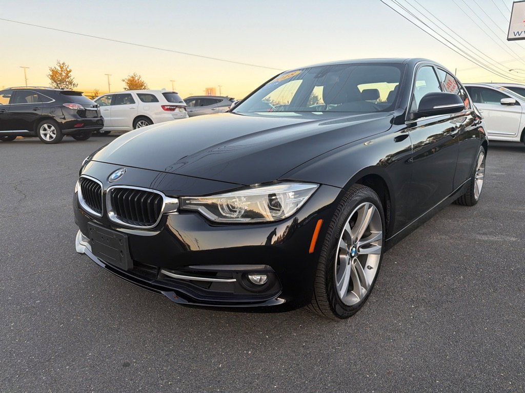 Used 2018 BMW 330i xDrive Sedan image 1