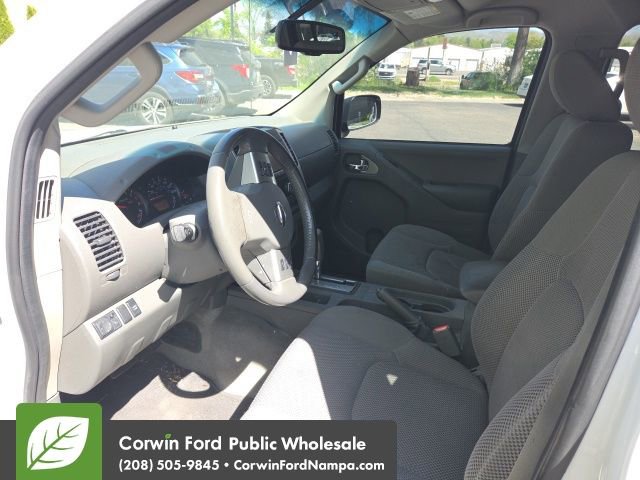 Used 2016 Nissan Frontier SV w/ SV Value Truck Package RWD image 10