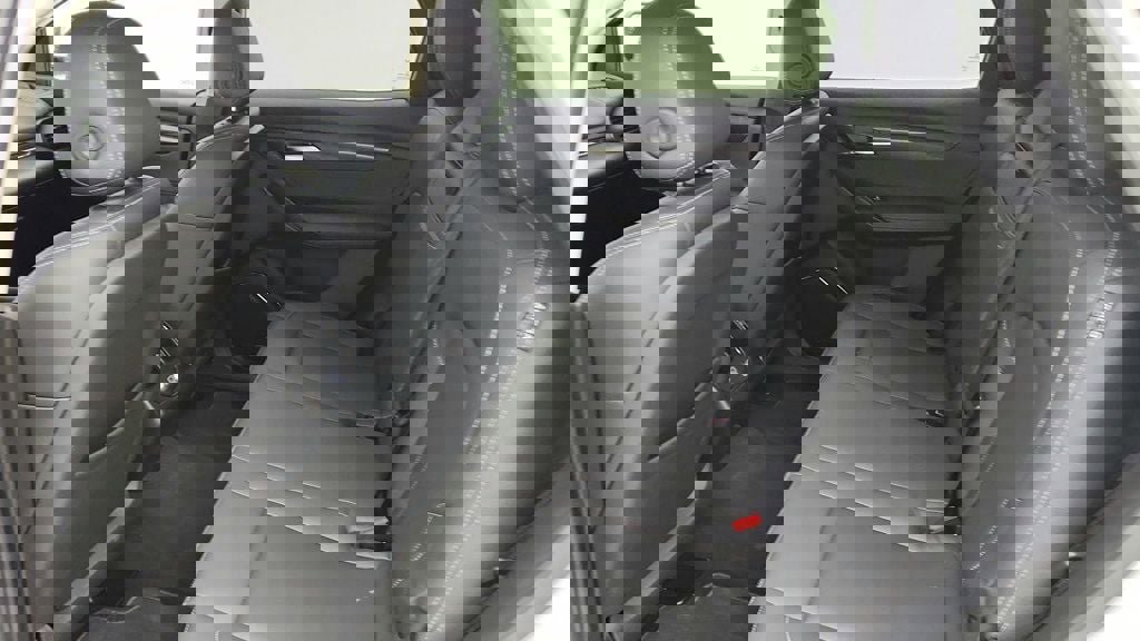 Used 2023 VinFast VF 8 Eco image 20