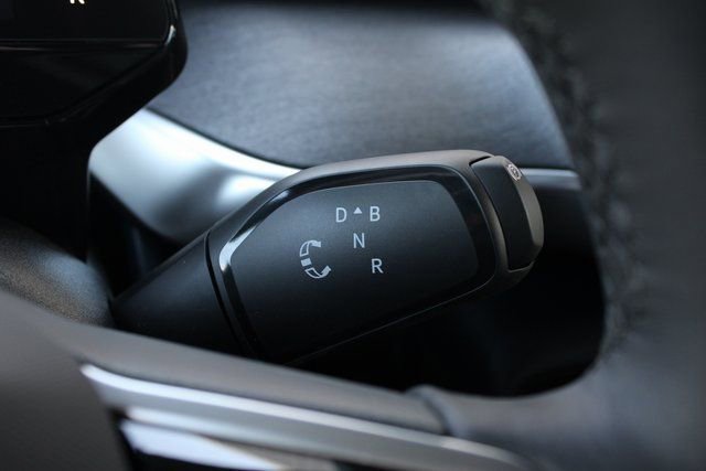 New 2025 Volkswagen ID. Buzz Pro S image 12