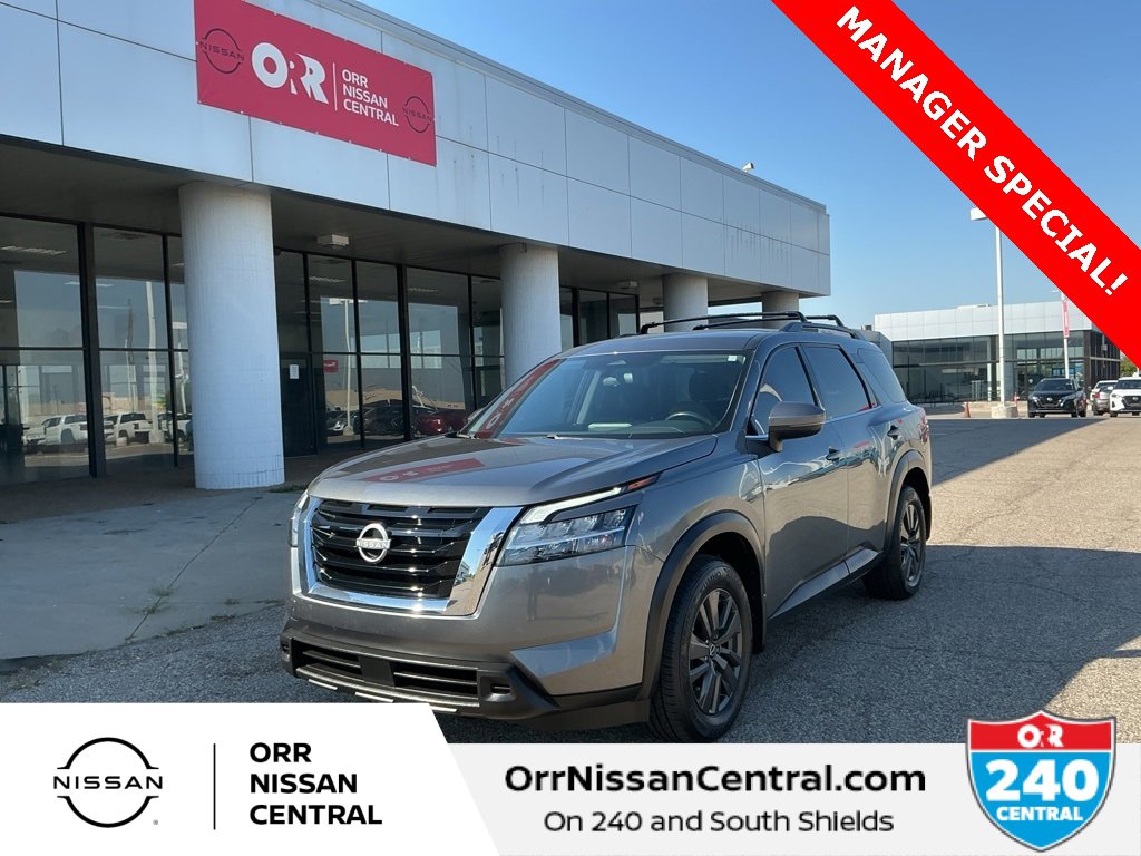 Used 2022 Nissan Pathfinder SV