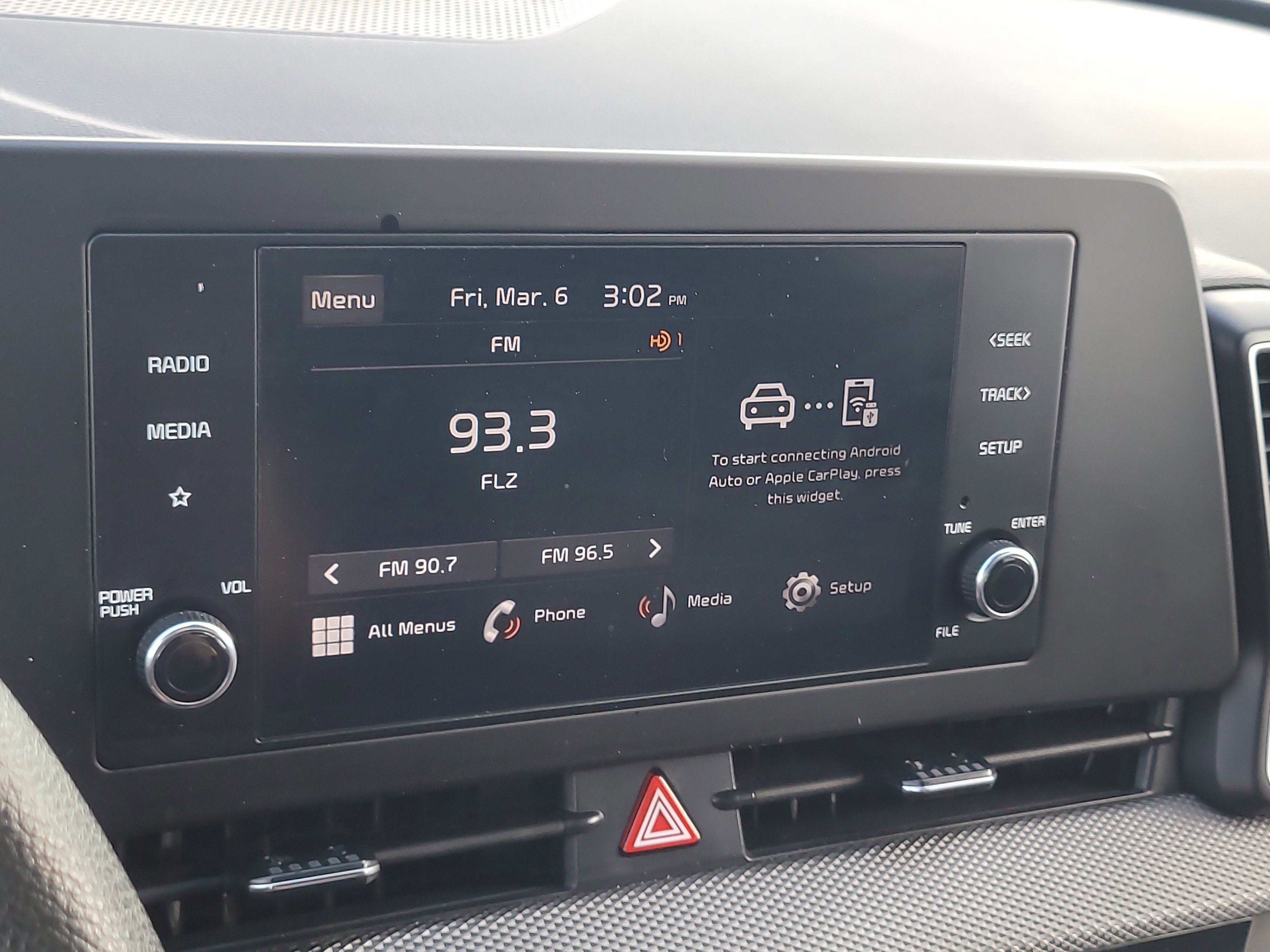 Used 2025 Kia Sportage LX image 21