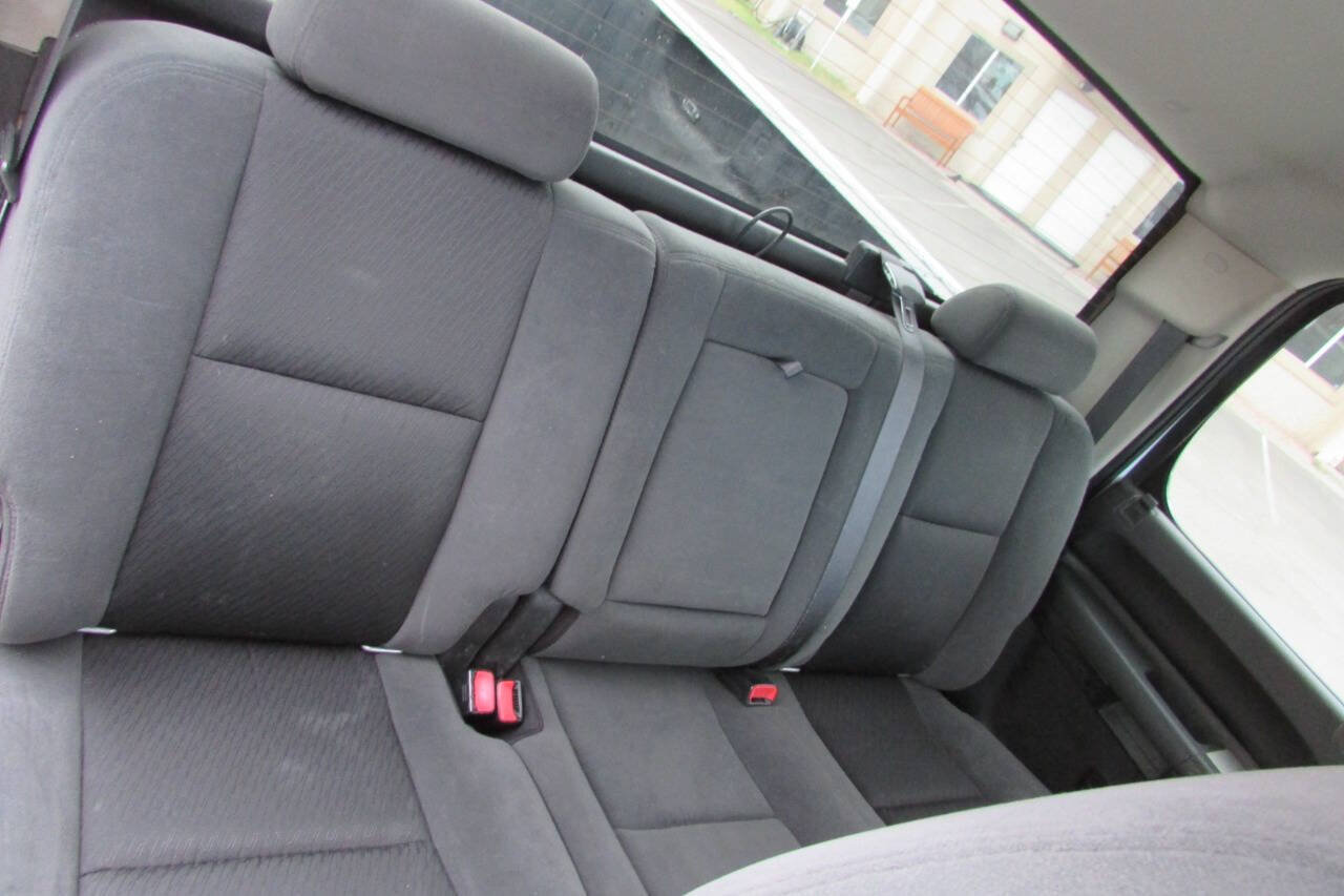 Used 2007 Chevrolet Silverado 2500 LT w/ 2LT Convenience Package AWD/4WD image 25