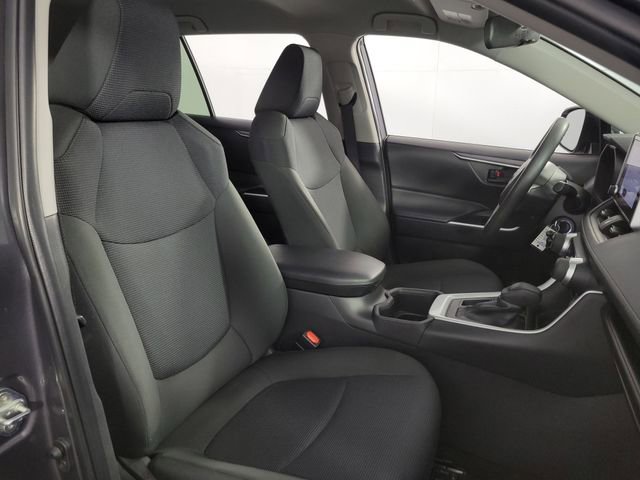 Used 2024 Toyota RAV4 LE image 15