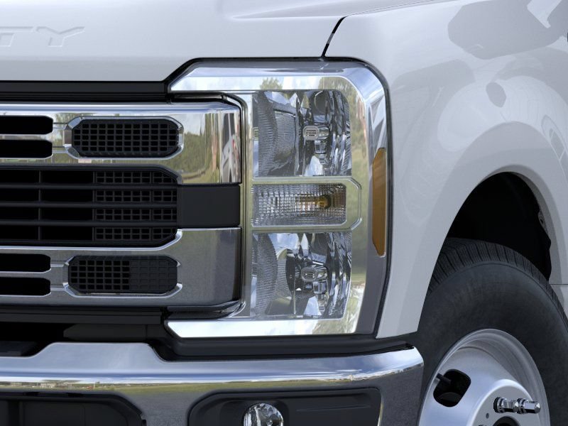 New 2026 Ford F350 XL w/ XL Chrome Package RWD image 19