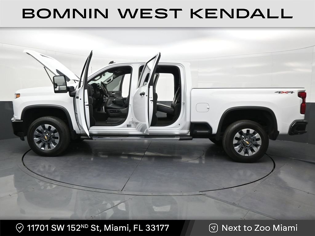 Used 2023 Chevrolet Silverado 2500 Custom w/ Custom Value Package image 31
