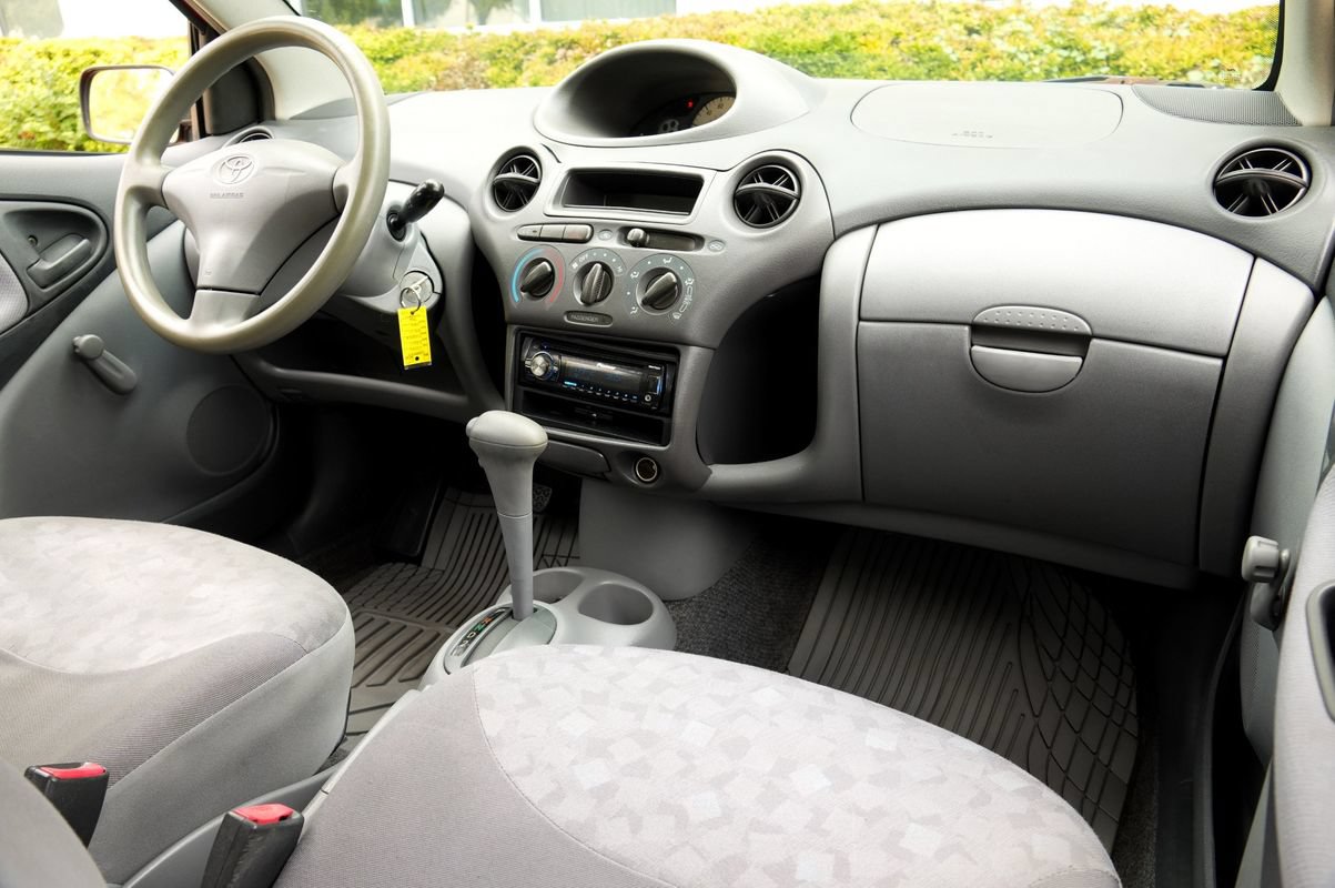Used 2001 Toyota Echo Sedan FWD image 9