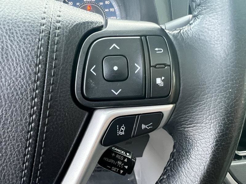 Used 2020 Toyota Sienna XLE FWD image 24
