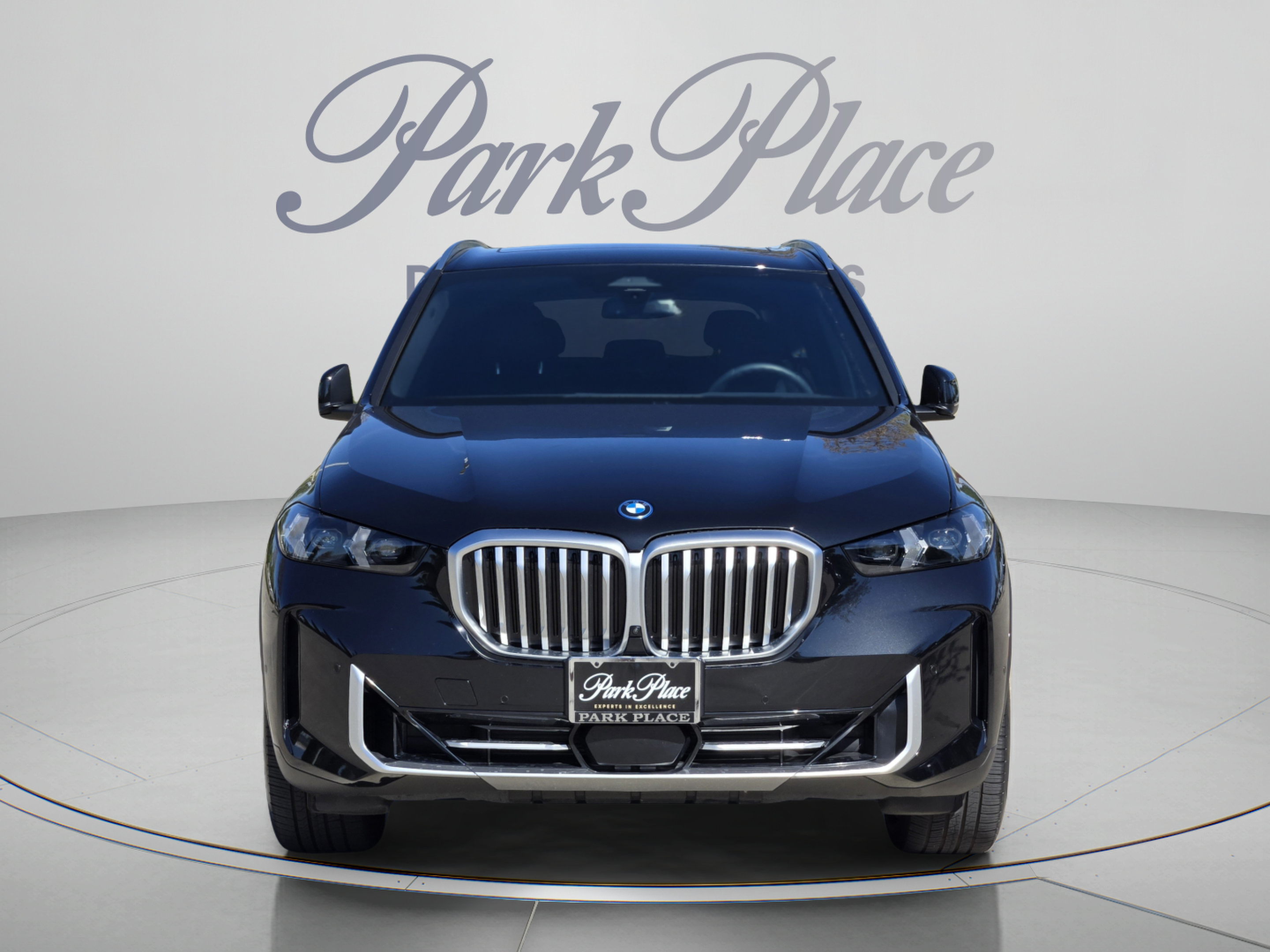 Used 2024 BMW X5 xDrive50e w/ Parking Assistance Package AWD/4WD image 7