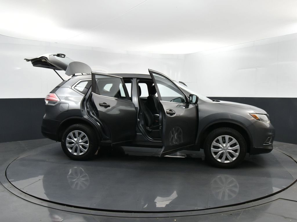 Used 2016 Nissan Rogue S image 38