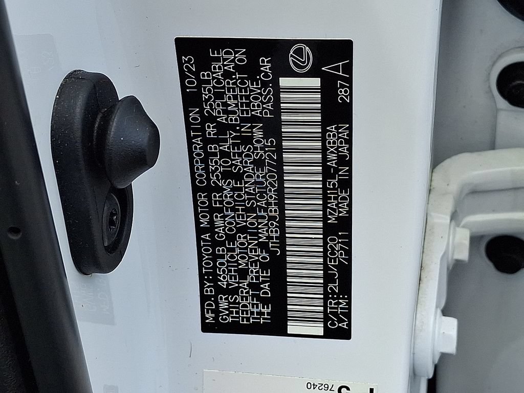 Used 2024 Lexus UX 250h F Sport AWD/4WD image 27