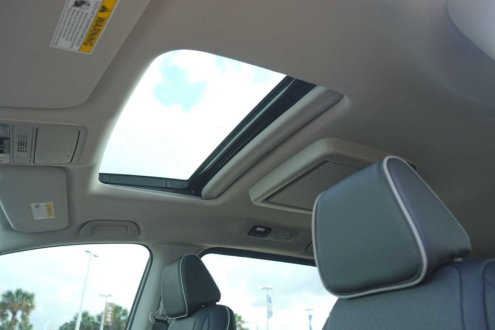 Certified 2026 Honda Odyssey Elite image 24